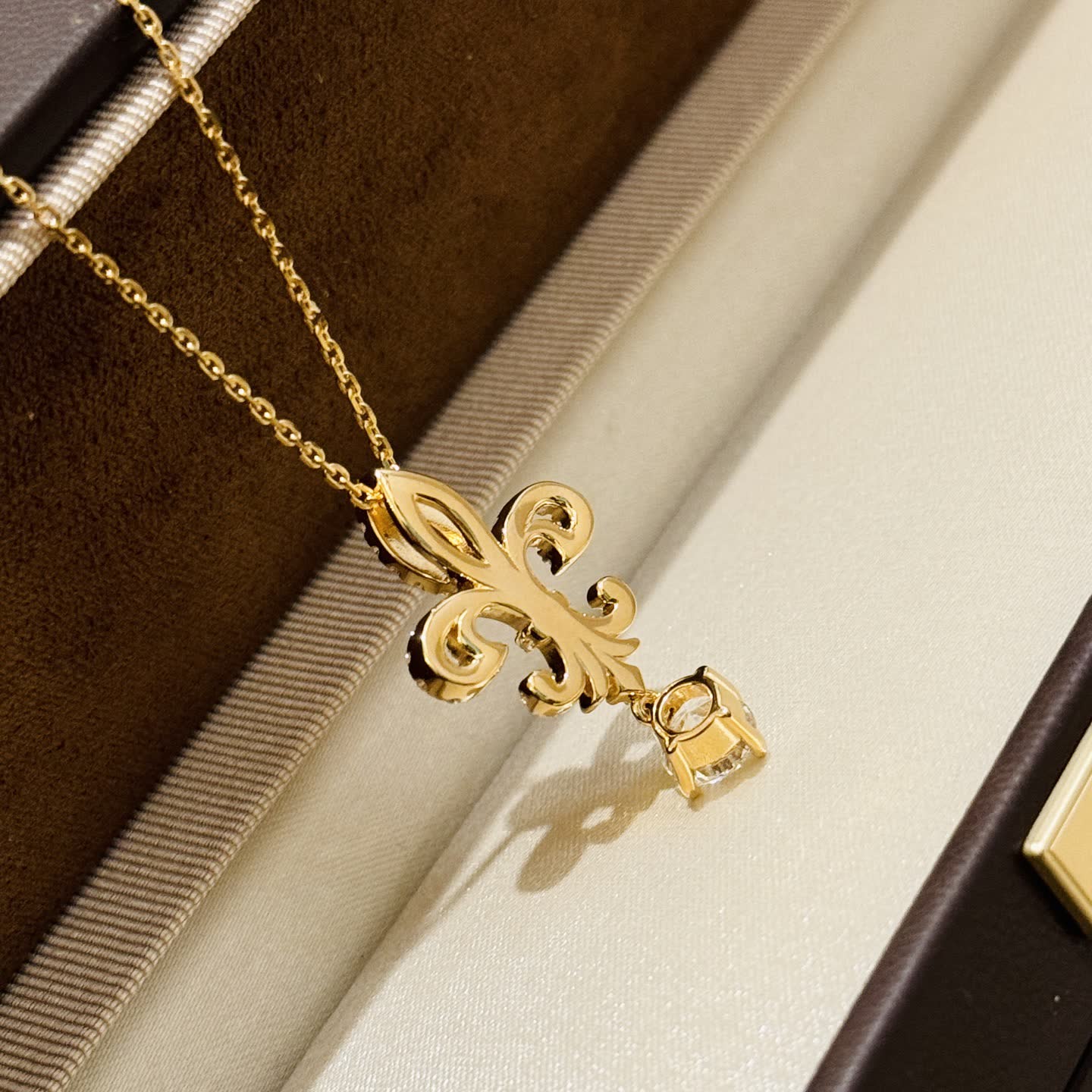 Tiffany & Co Fleur-de-lis Diamond Pendant Necklace